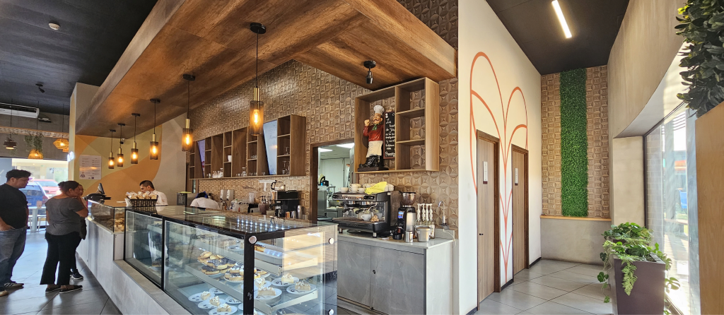 Vida Mía Bistro Interior